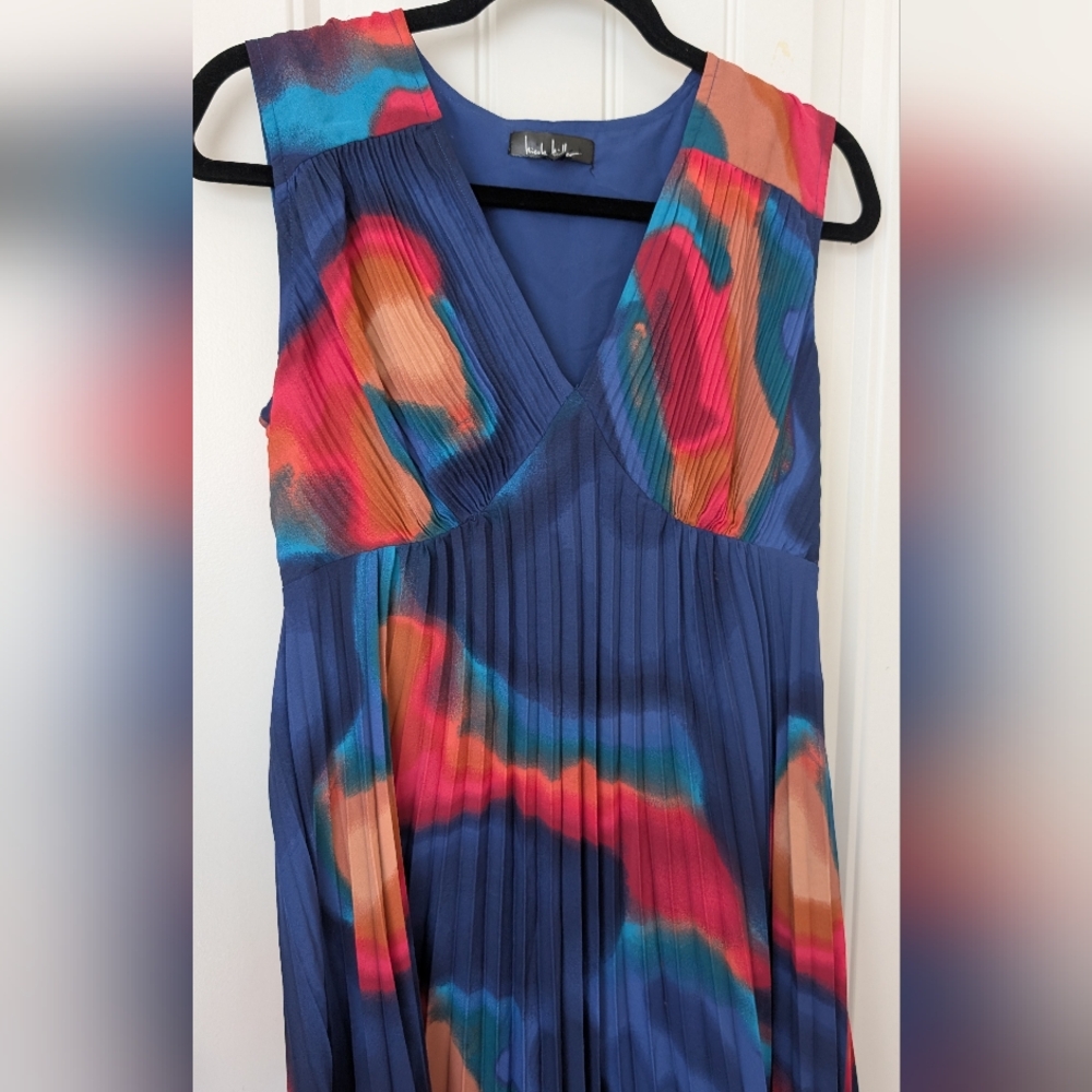 Nicole Miller Abstract Print Midi Pleated Gown 6 - Picture 5 of 10